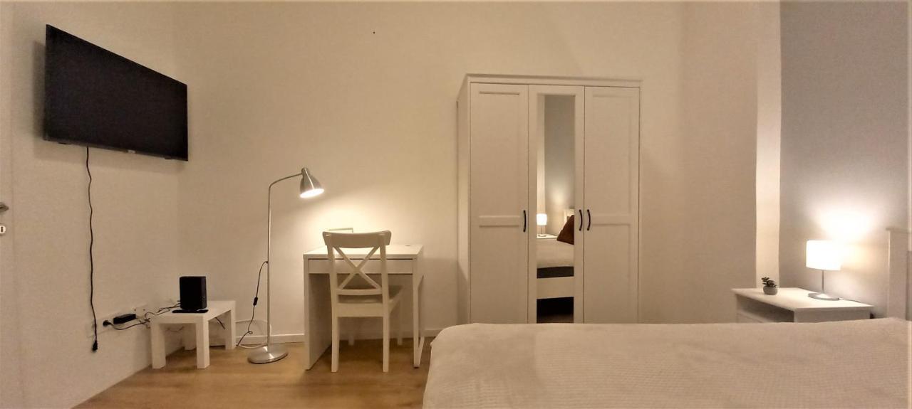 Quiet And Private Studio In The Center Budapeste Exterior foto